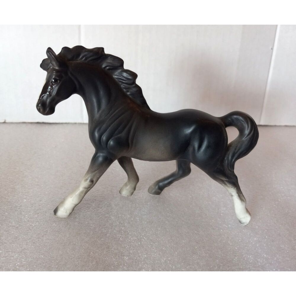 MCM 4.25" Ucagco Porcelain Cantering Horse Figurine Made in Japan 1950s 1960s